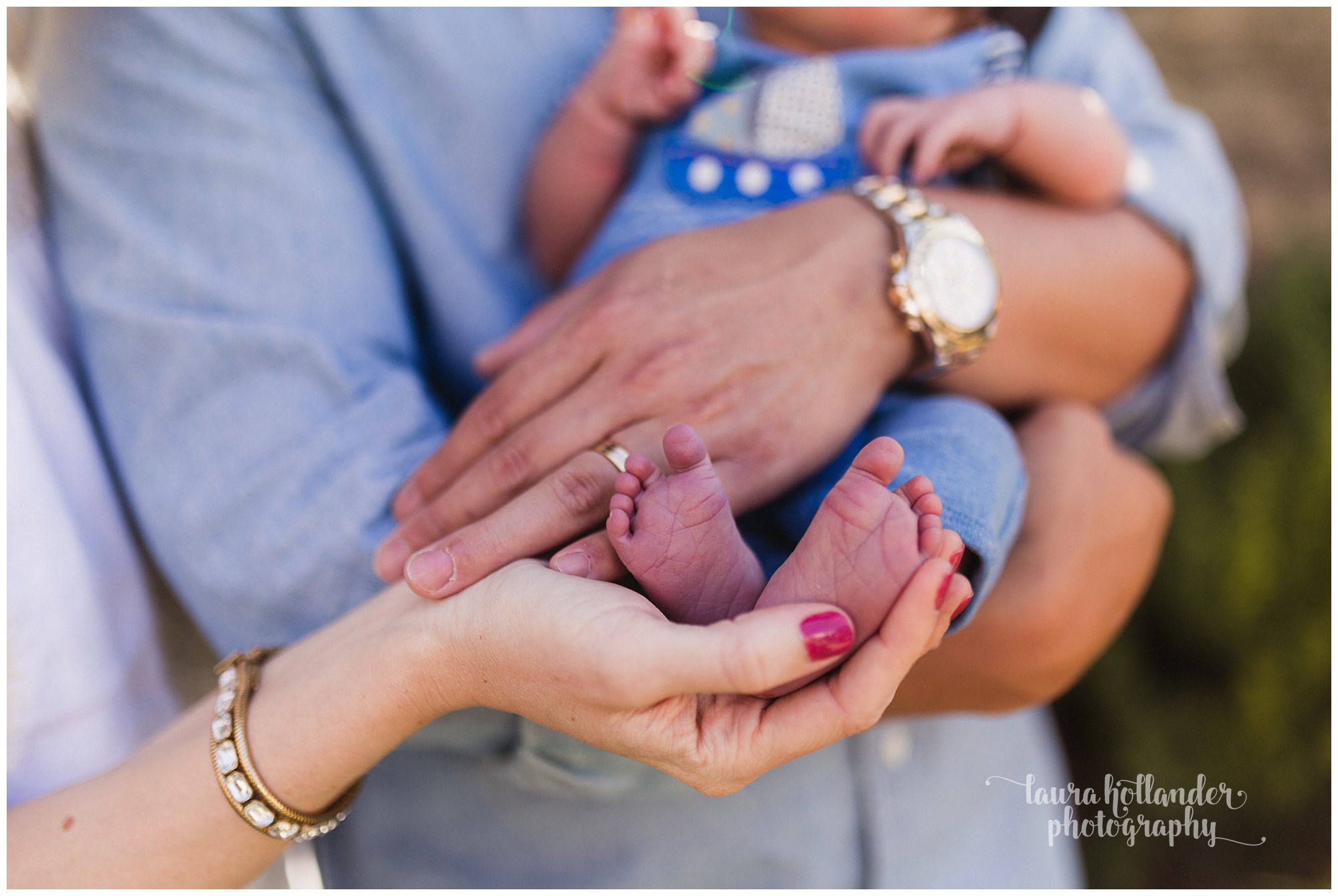 outdoor lifestyle newborn portraits in Battle Creek, MI, baby boy, toe details