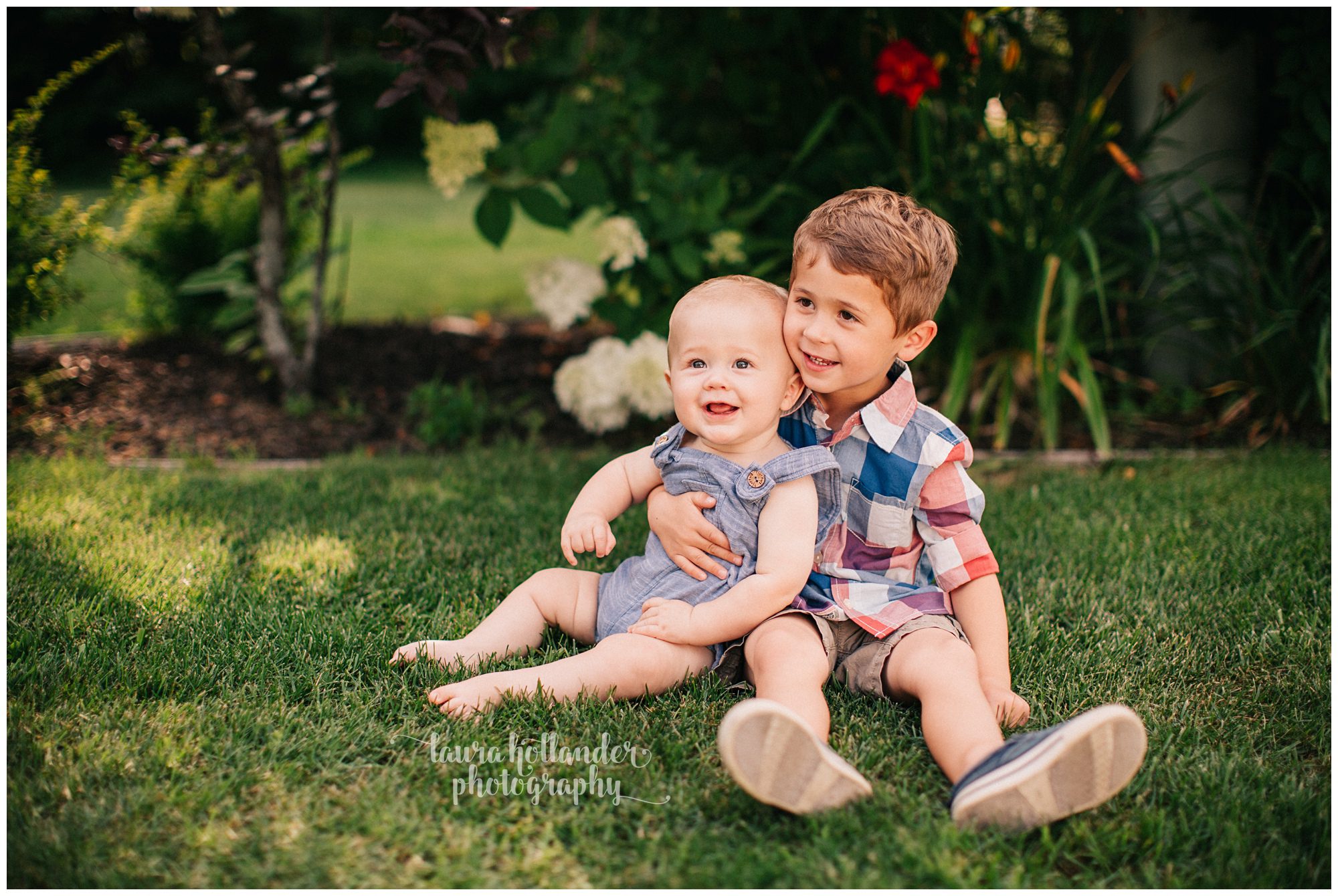 family of four, two brothers, summer mini session, cottage family portraits, americana clothing