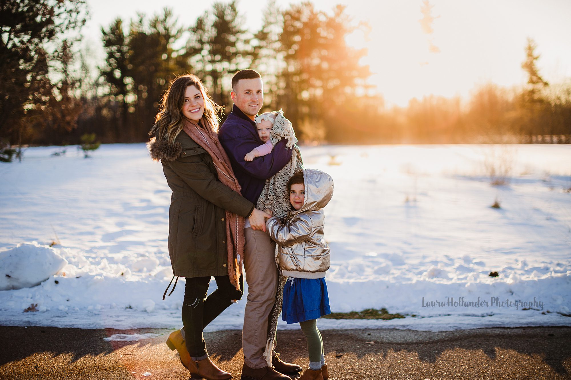 winter family portraits in southwest Michigan with Laura Hollander Photography