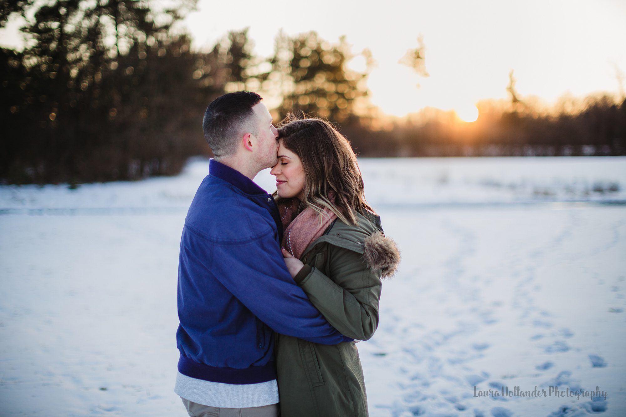 winter couple photos, winter family portraits in southwest Michigan with Laura Hollander Photography