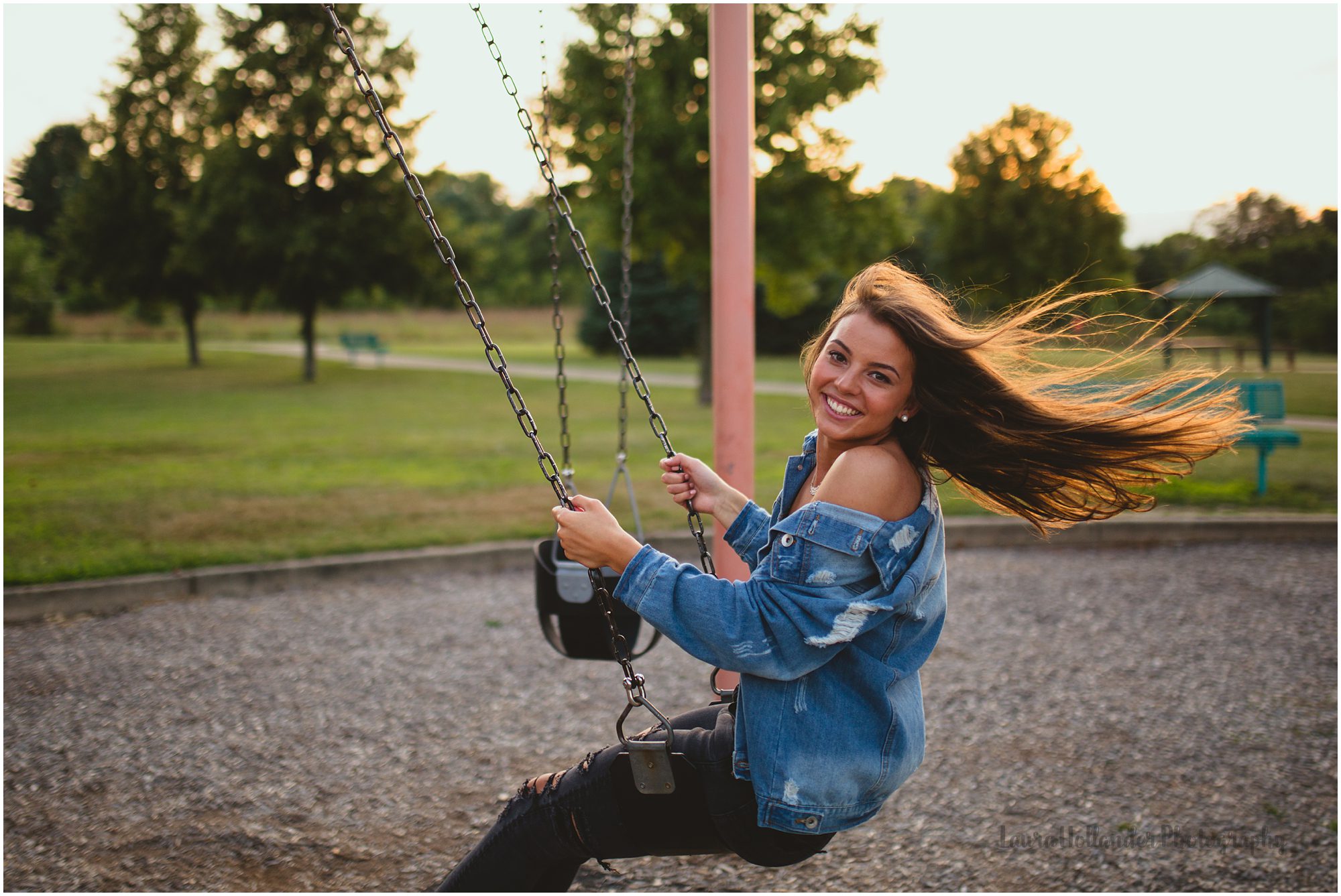 senior girl portraits, riverside park in battle creek, MI with Laura Hollander photography